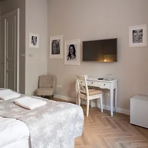 https://serenity-boutique-budapest.inbudapesthotels.com